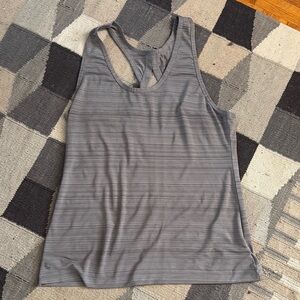 ☀️ Lole Gray racerback Tank Top ☀️